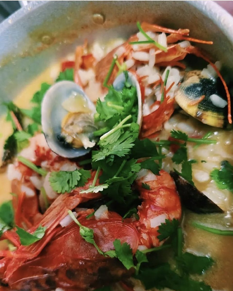 Scarlet Prawn Rice with Clams